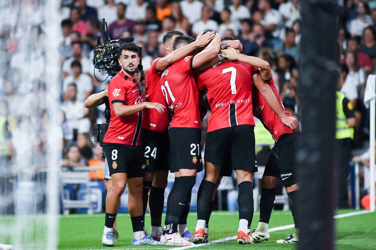 西甲-卡拉斯科点射 马竞1-0大轮换皇马仍列第4 西甲-卡拉斯科点射 马竞1-0大轮换皇马仍列第4