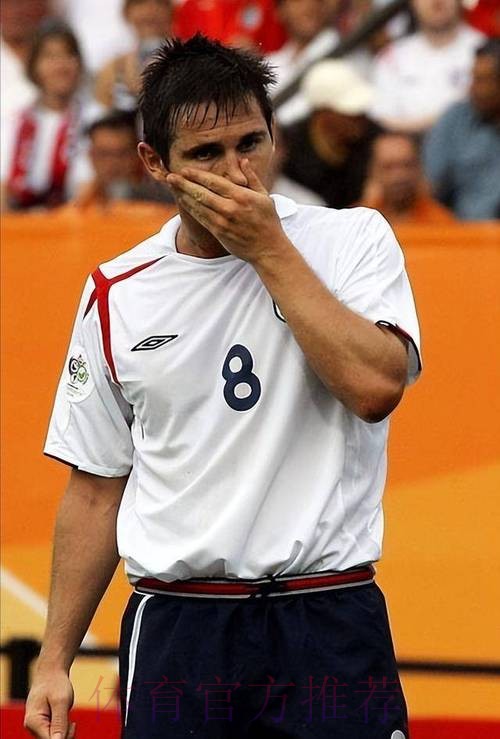 克劳奇:皇马进第二球前 马内被放倒应该吹犯规 克劳奇:皇马进第二球前 马内被放倒应该吹犯规